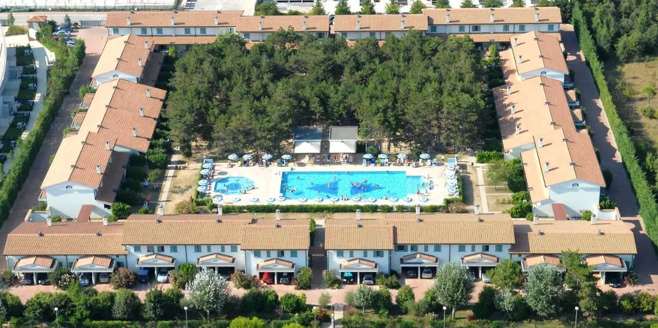 Villaggio Ca\' Del Pino contacts