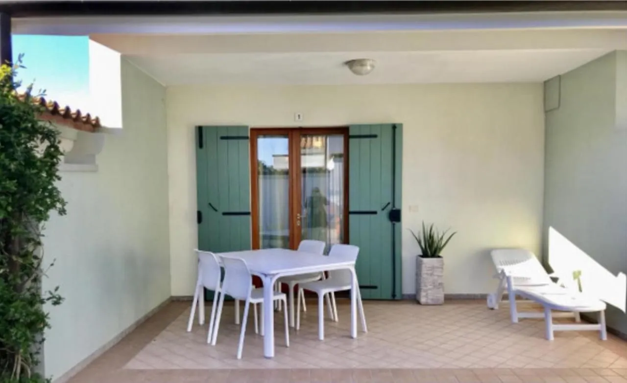 Villaggio Ca' Del Pino Bibione 0*,