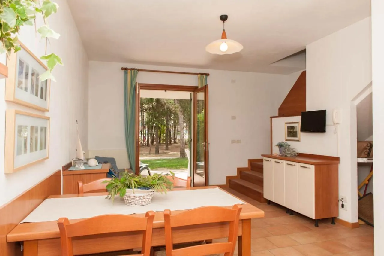 Apartment Villaggio Ca' Del Pino Bibione Italy